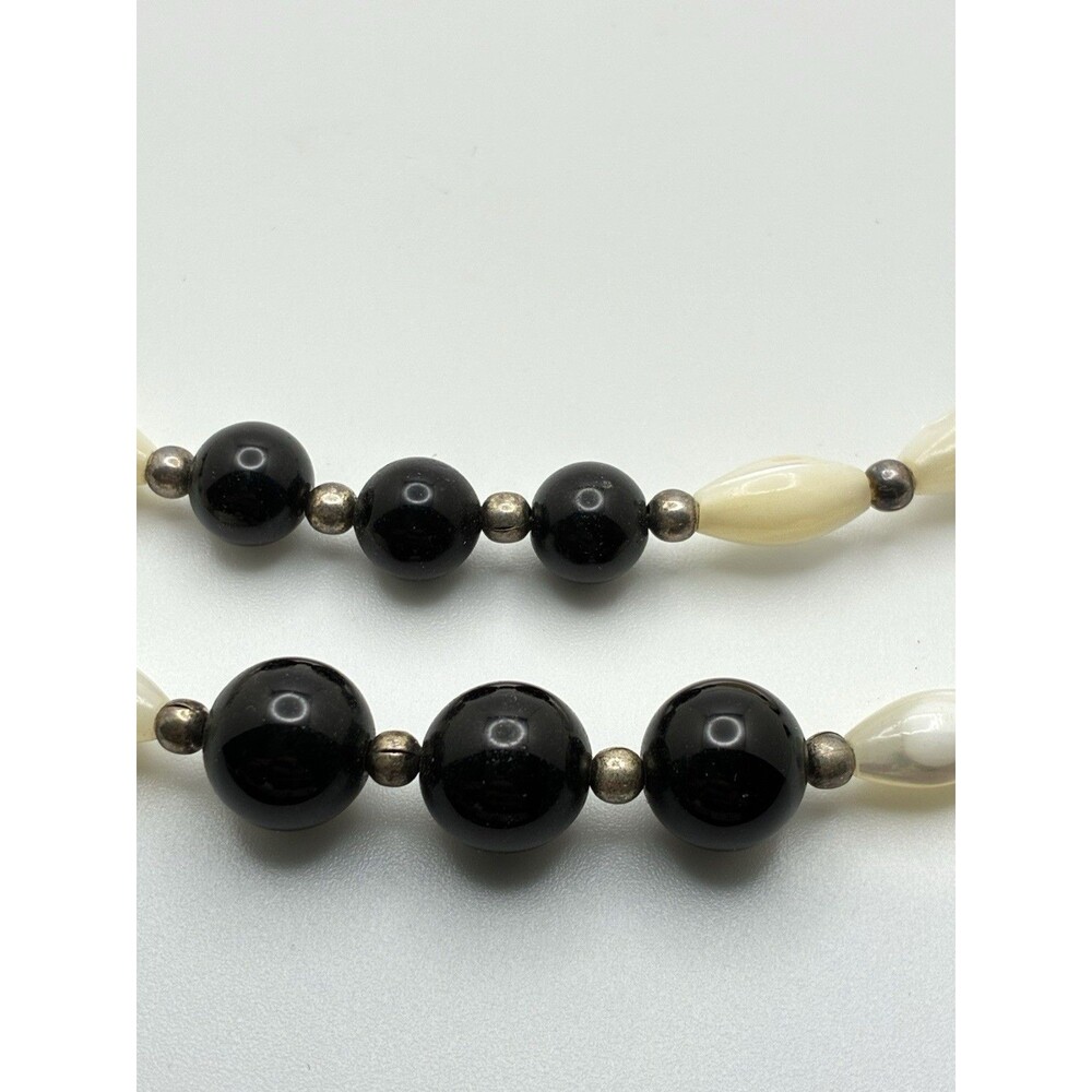 Mother Of Pearl ?Onyx? Beaded Silver Tone Necklace 20” VTG Double Strand READ - Picture 4 of 7